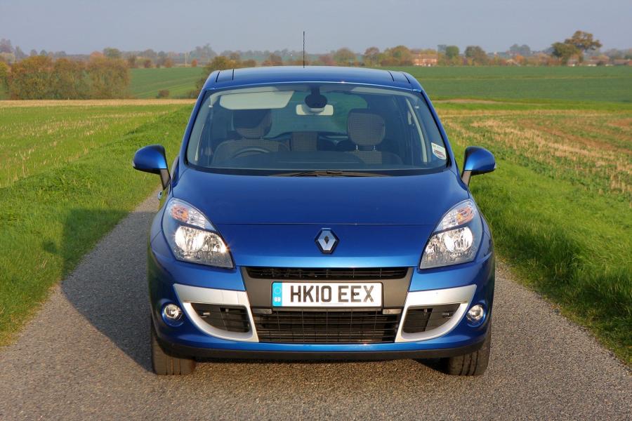  Renault Scenic 2009 года  (UK) (фото 17 из 37)